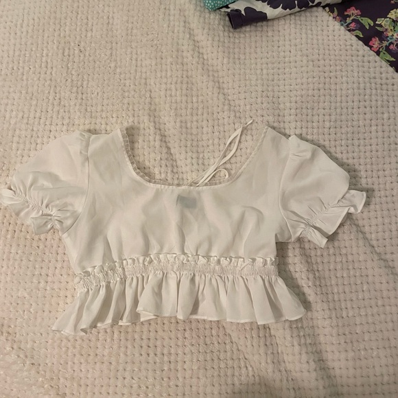 Lioness blouse from urban outfitters - Picture 2 of 3